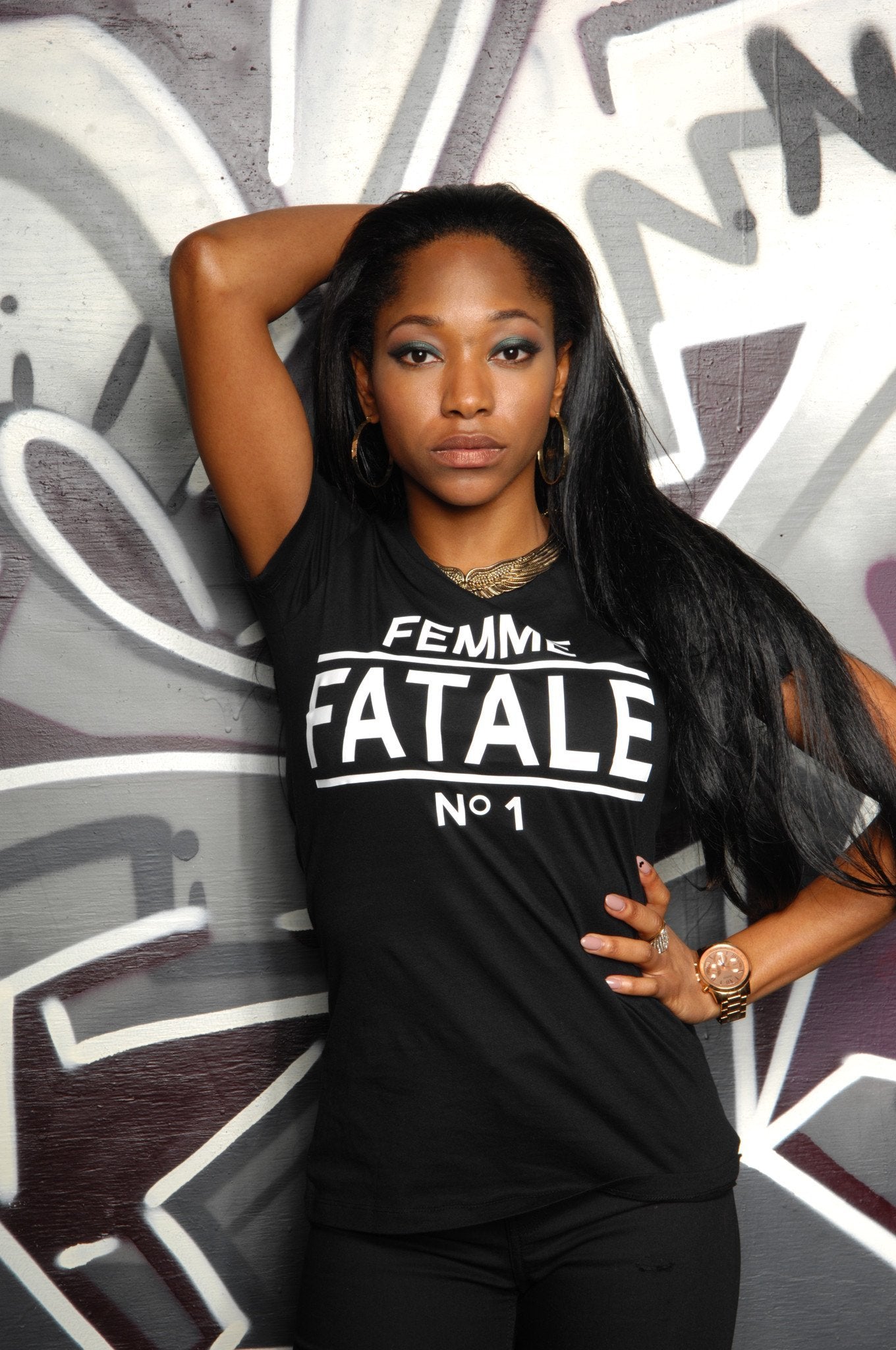 Femme Fatale Tee - Simple Stature