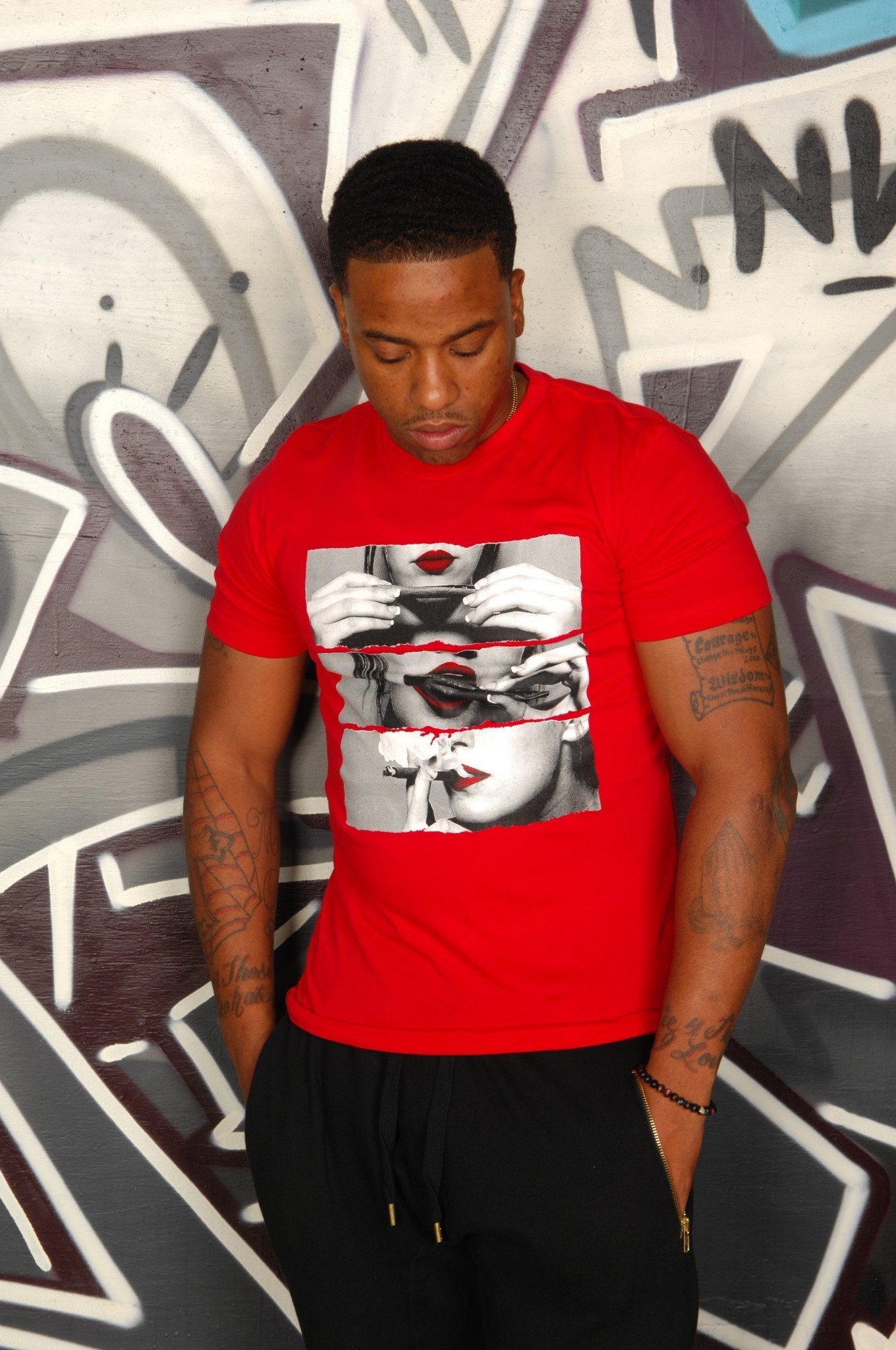 Red Roll, Seal & Smoke Weed Tee - Simple Stature